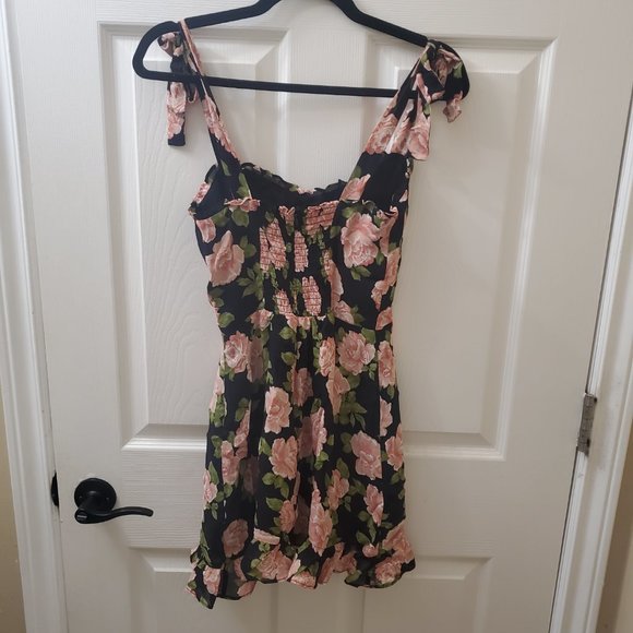 Reformation Christine Dress - Picture 3 of 4